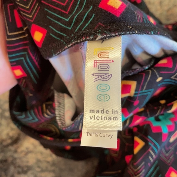 TC NWOT LuLaRoe Leggings AA42 5039 - Picture 3 of 3